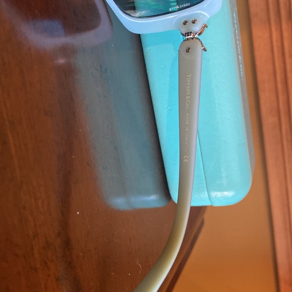Women’s Tiffany &Co. Sunglasses with crystals - Picture 4 of 6